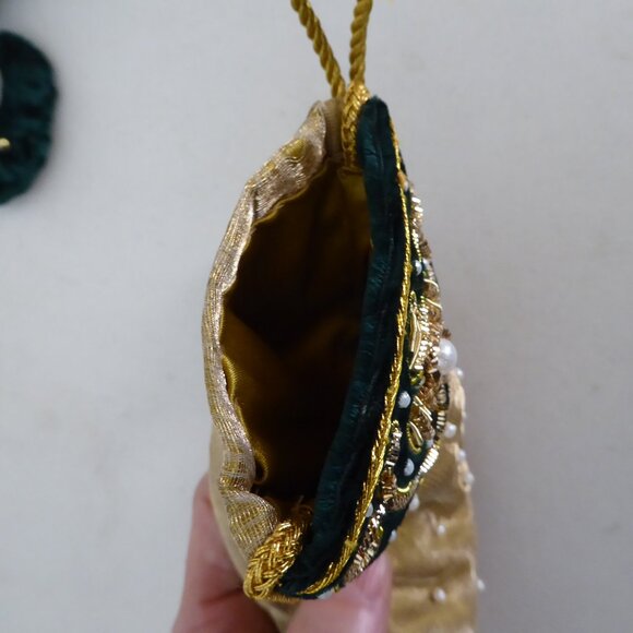 NEW 6” EMBROIDERED BEADED MINIATURE CHRISTMAS STOCKING ORNAMENT GIFT CARD HOLDER - Picture 14 of 14